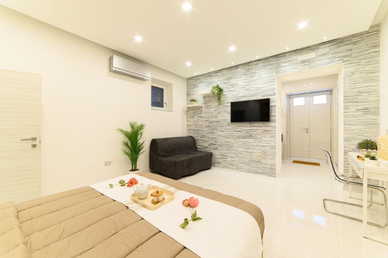 Luxury Apartment Salerno Center Buitenkant foto